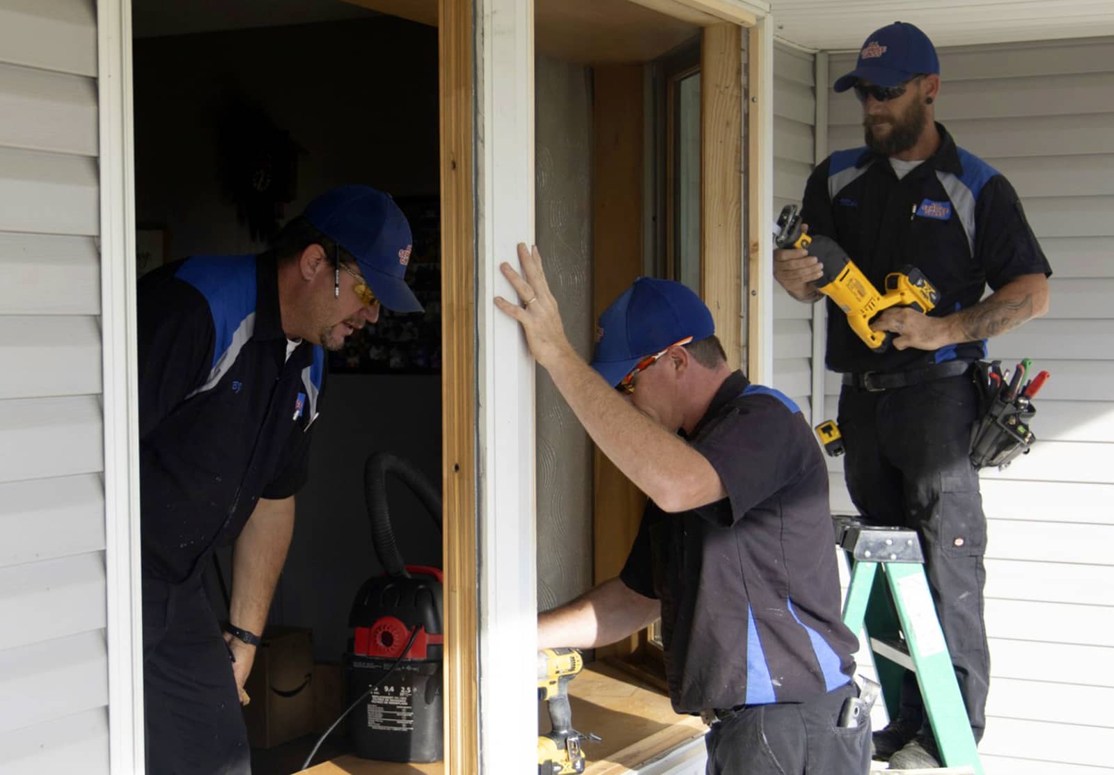 All Service Glass | Aileron All Service Glass | Aileron